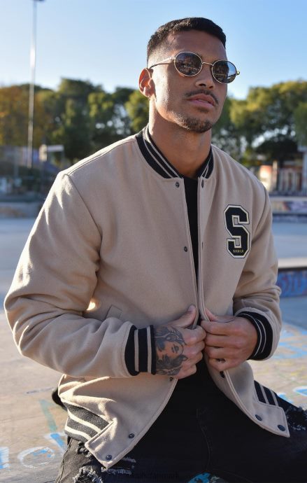 beklaedning SikSilk ecru jubilaeum varsity jakke Maend 862RF4486 862RF4486 SikSilk Danmark Hojkvalitets toj Hver SikSilk t shirt er designet med enestaende kvalitet